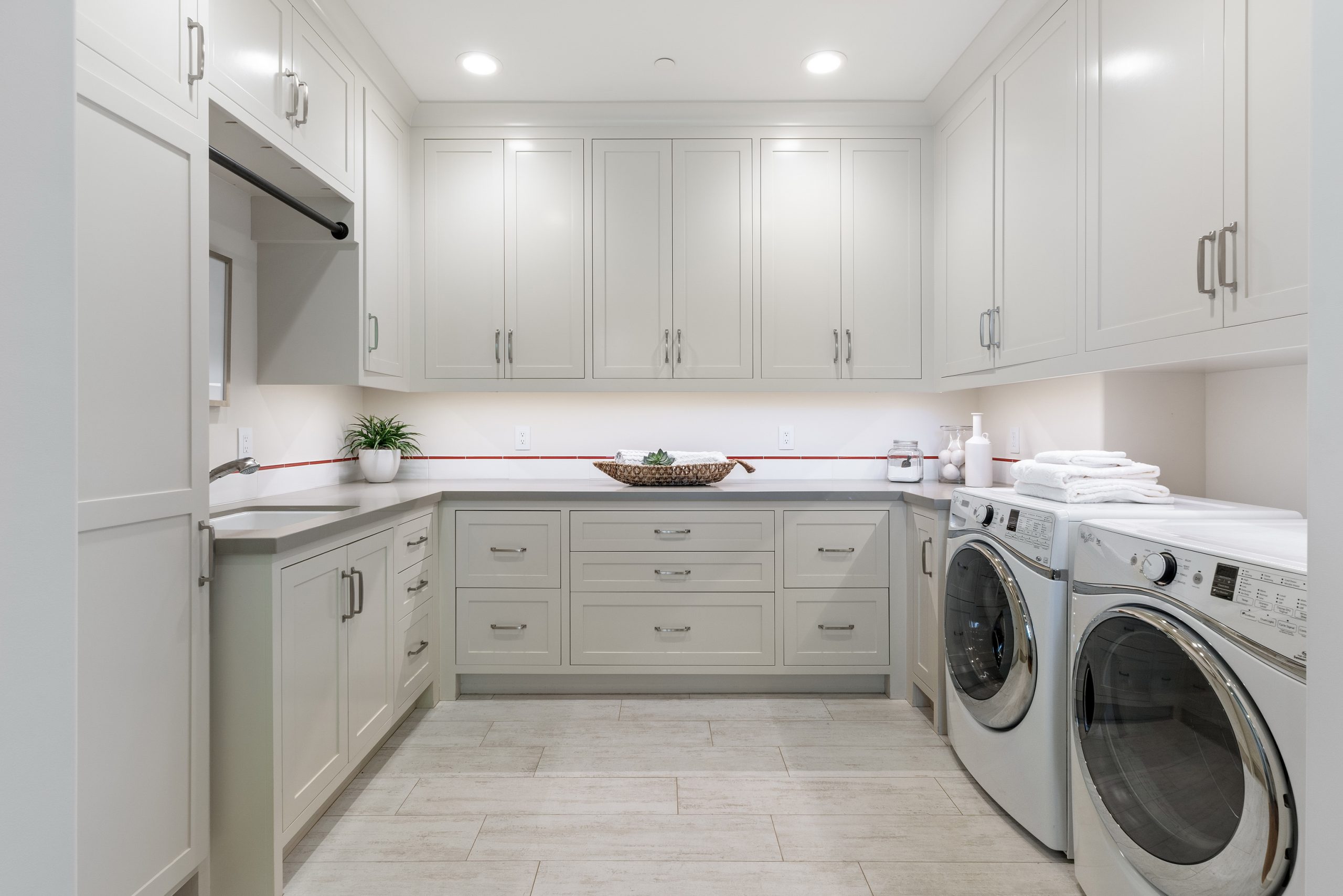 Cabinet Painting & Refinishing in San Diego Cabinet Painting & Refinishing in San Diego